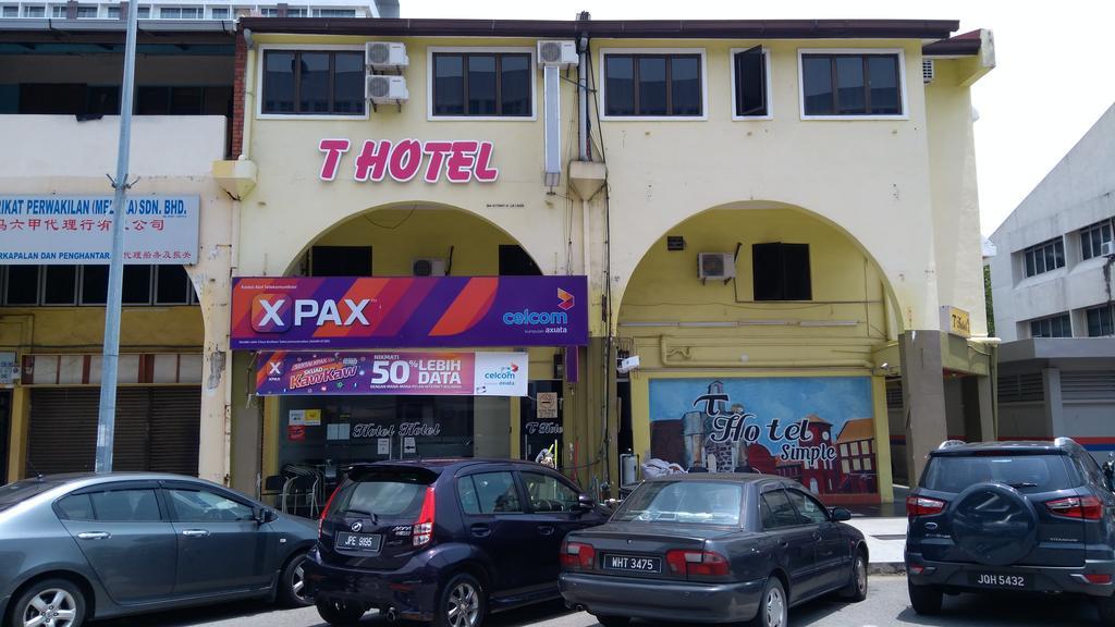 T Hotel Malacca Bagian luar foto